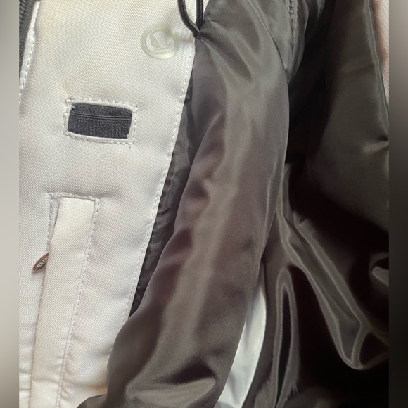 Descente Ski Snowboarding Jacket Size XS - Picture 8 of 8